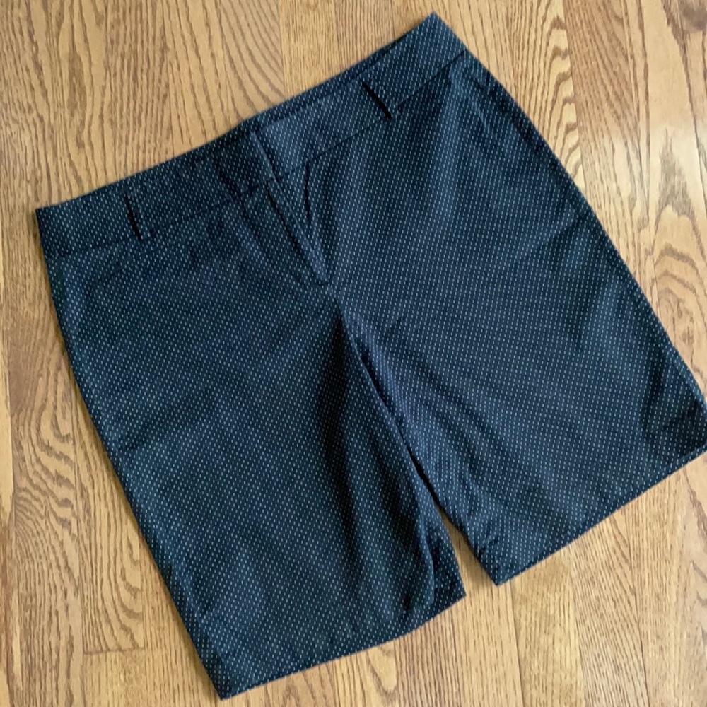 LOFT size 10 shorts black with micro polka dots